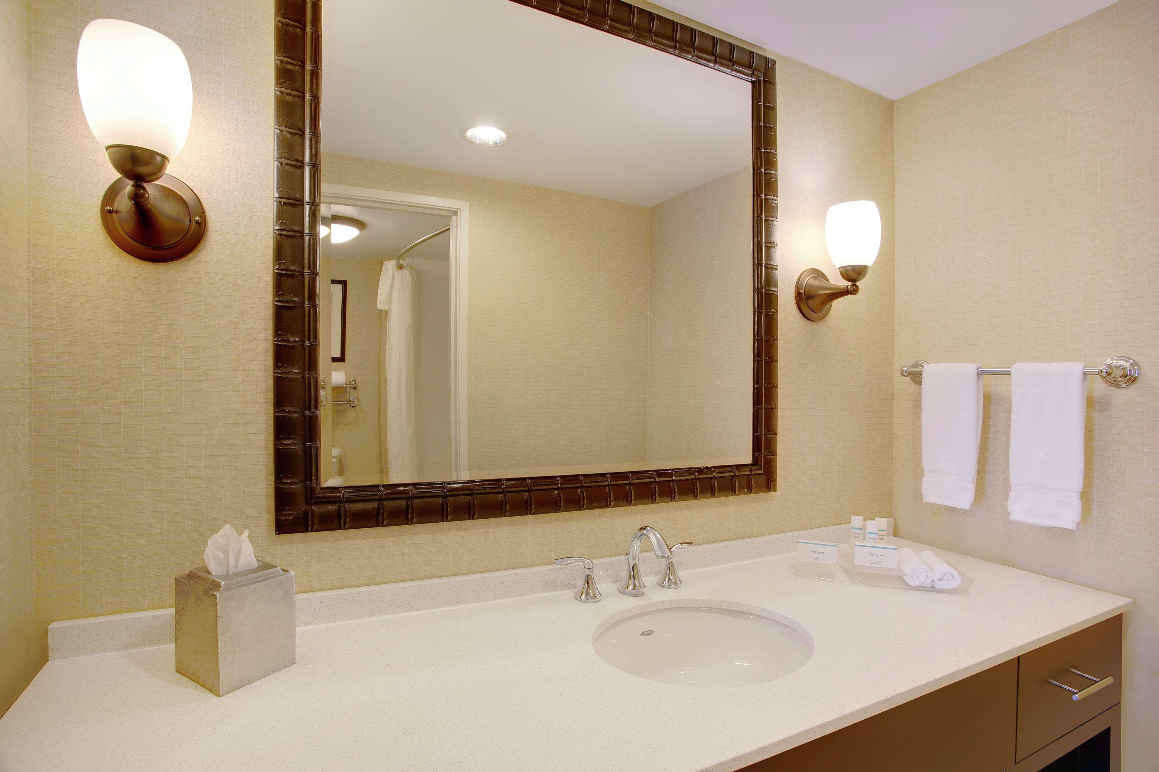 Homewood Suites By Hilton Tampa-Brandon Экстерьер фото